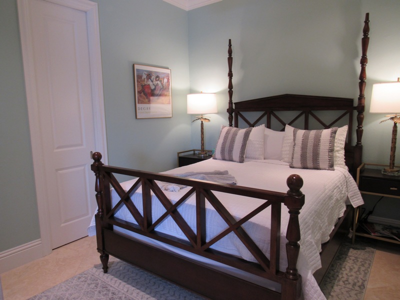 Queen Bedroom